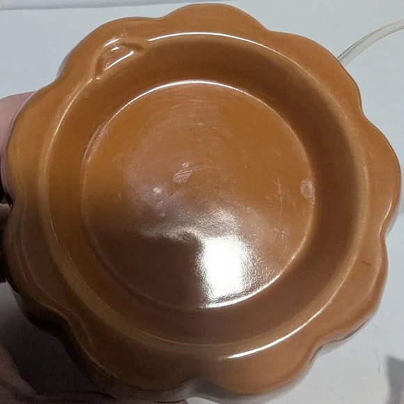 Yankee Candle Pumpkin Wax Warmer - Picture 4 of 6
